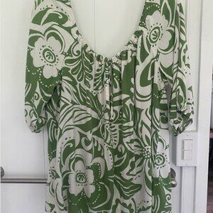 NEW Hawaiian Hibiscus Aloha Wear Top One Papaya L Green